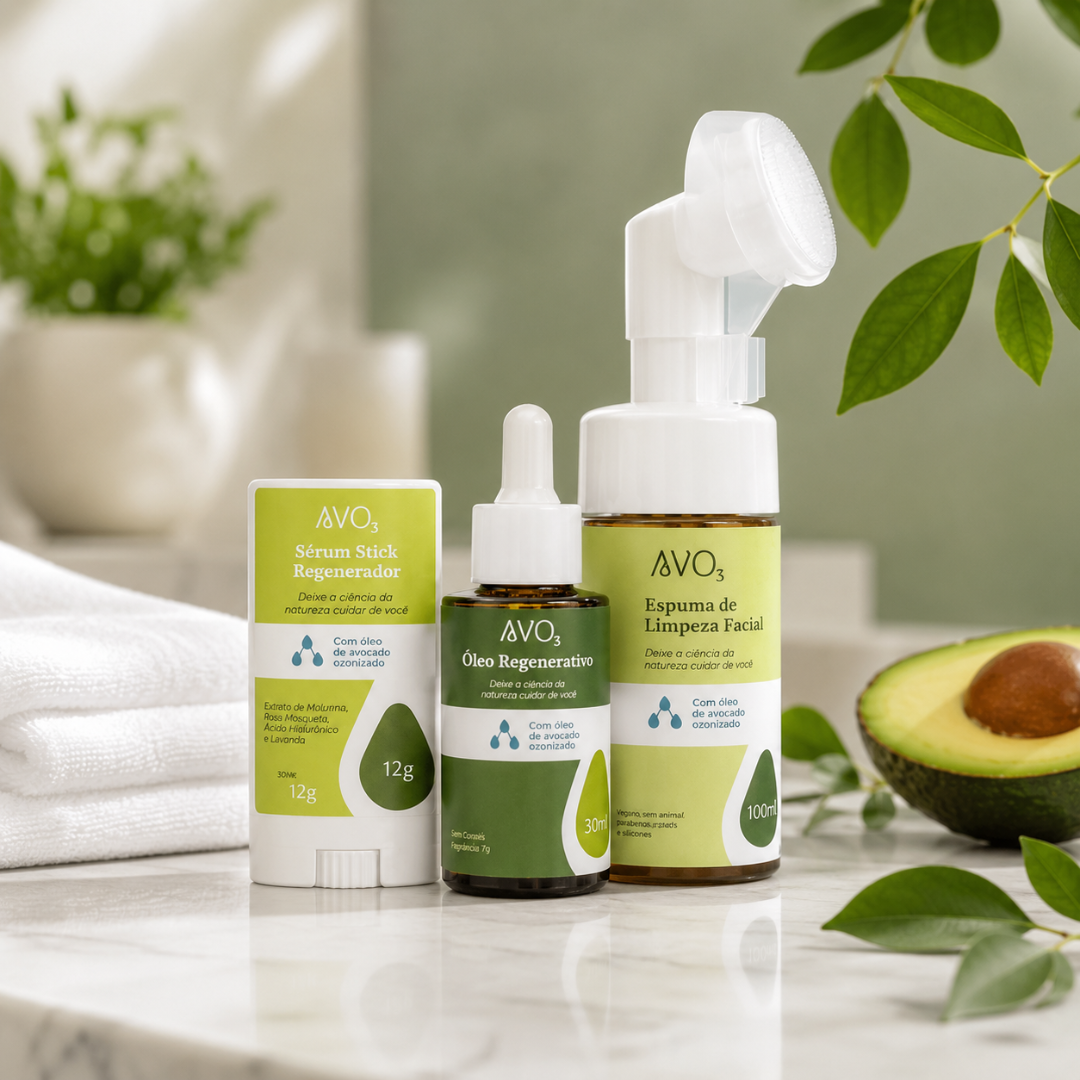 Espuma facial, óleo regenerativo e sérum stick do Kit Cuidado Intenso AVÔ3