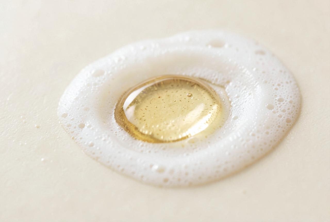Textura de óleo facial e espuma